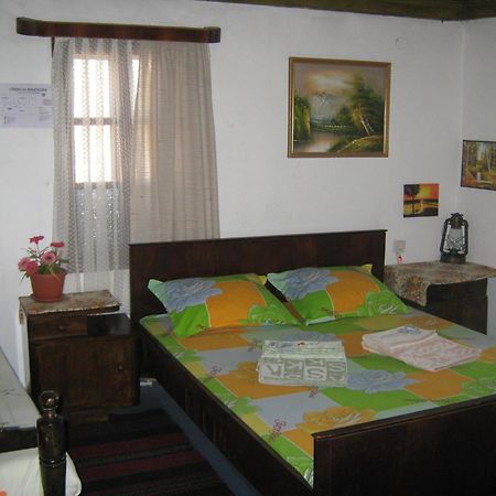 The Old House Guest House Obedinenie Room photo